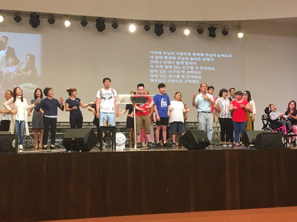 사랑부 예배.jpg